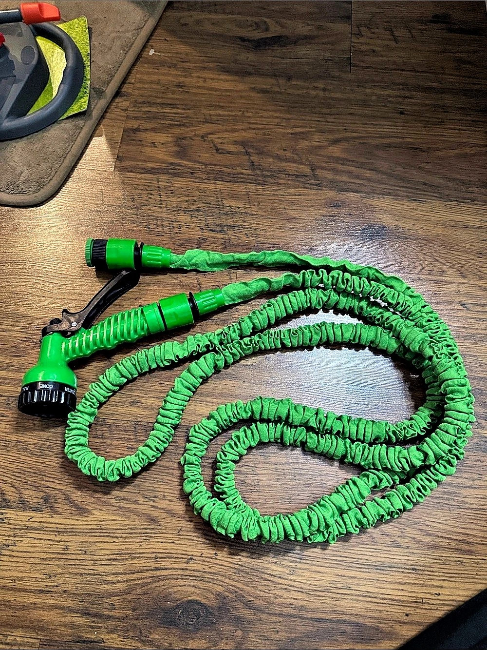 11 ft Green & Black Expandable Water Hose C1.FR.1.4